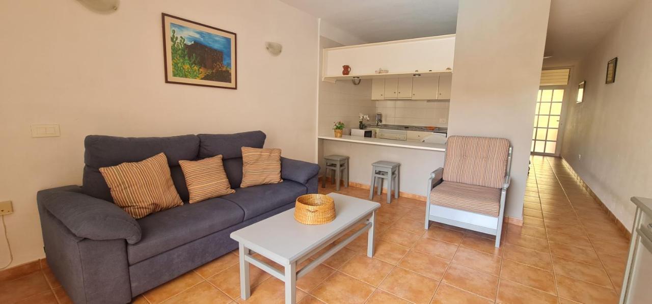 Vivienda Vacacional Marineda Sol Con Piscina El Medano Exterior photo